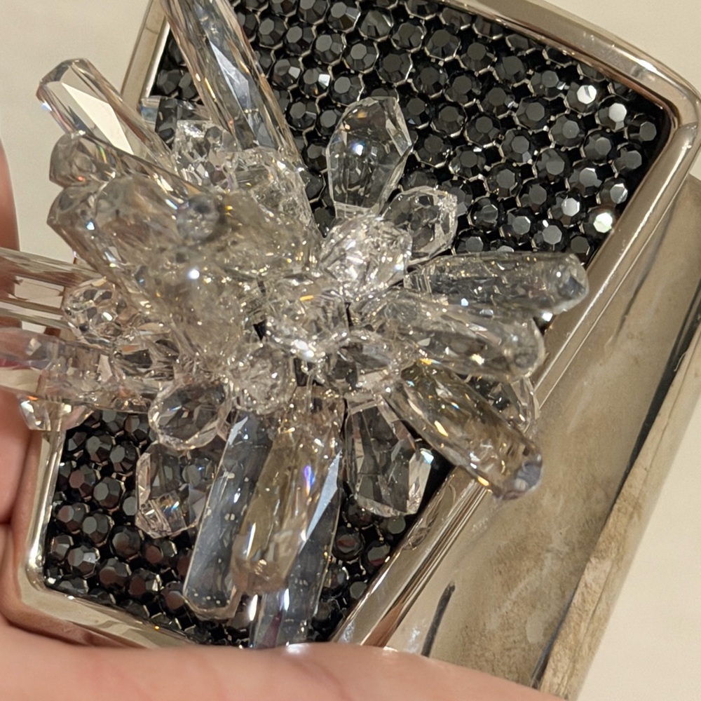 ATELIER SWAROVSKI by MARY KATRANTZOU Cuff Bracelet - Picture 7 of 8